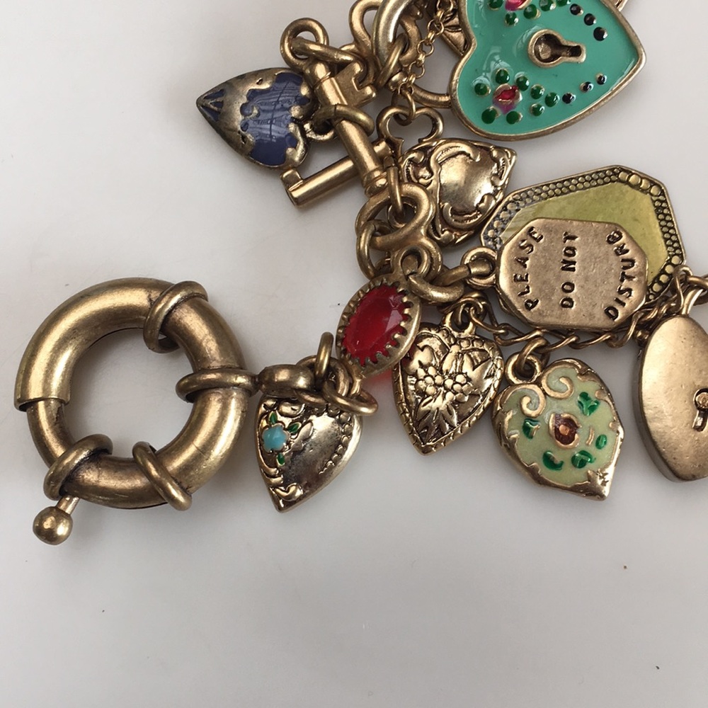 NWT Realities Keychain - Picture 2 of 3